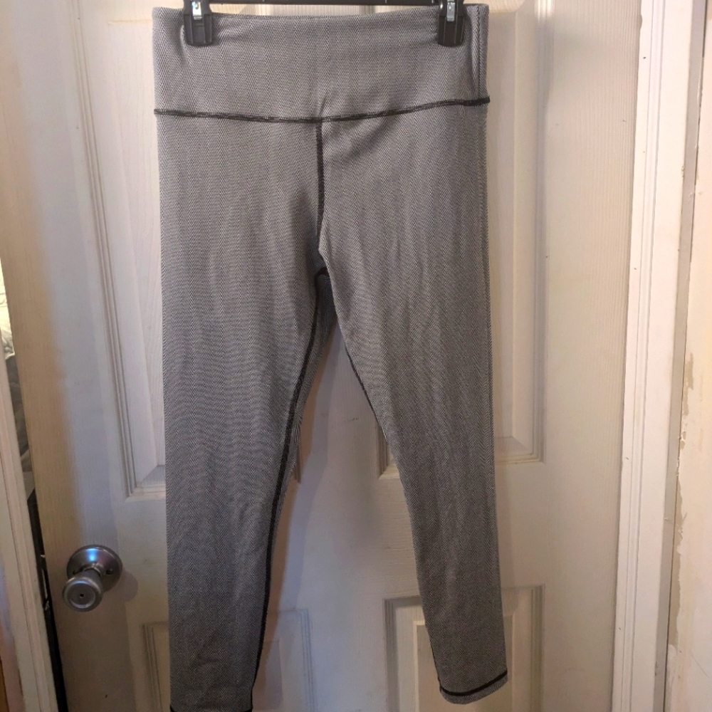 Black and grey leggings